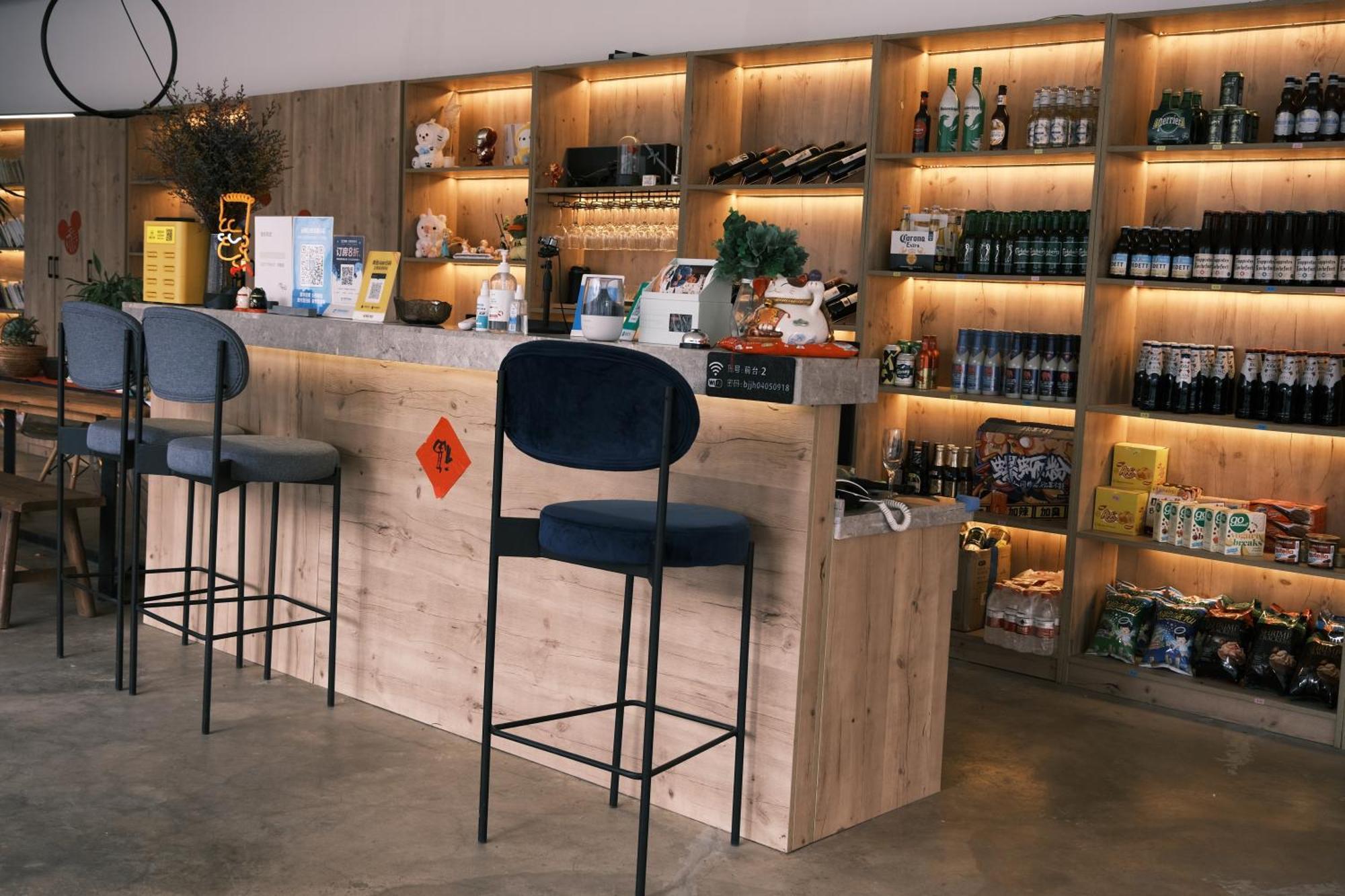 No Flowers Boutique Hostel 昆明 エクステリア 写真