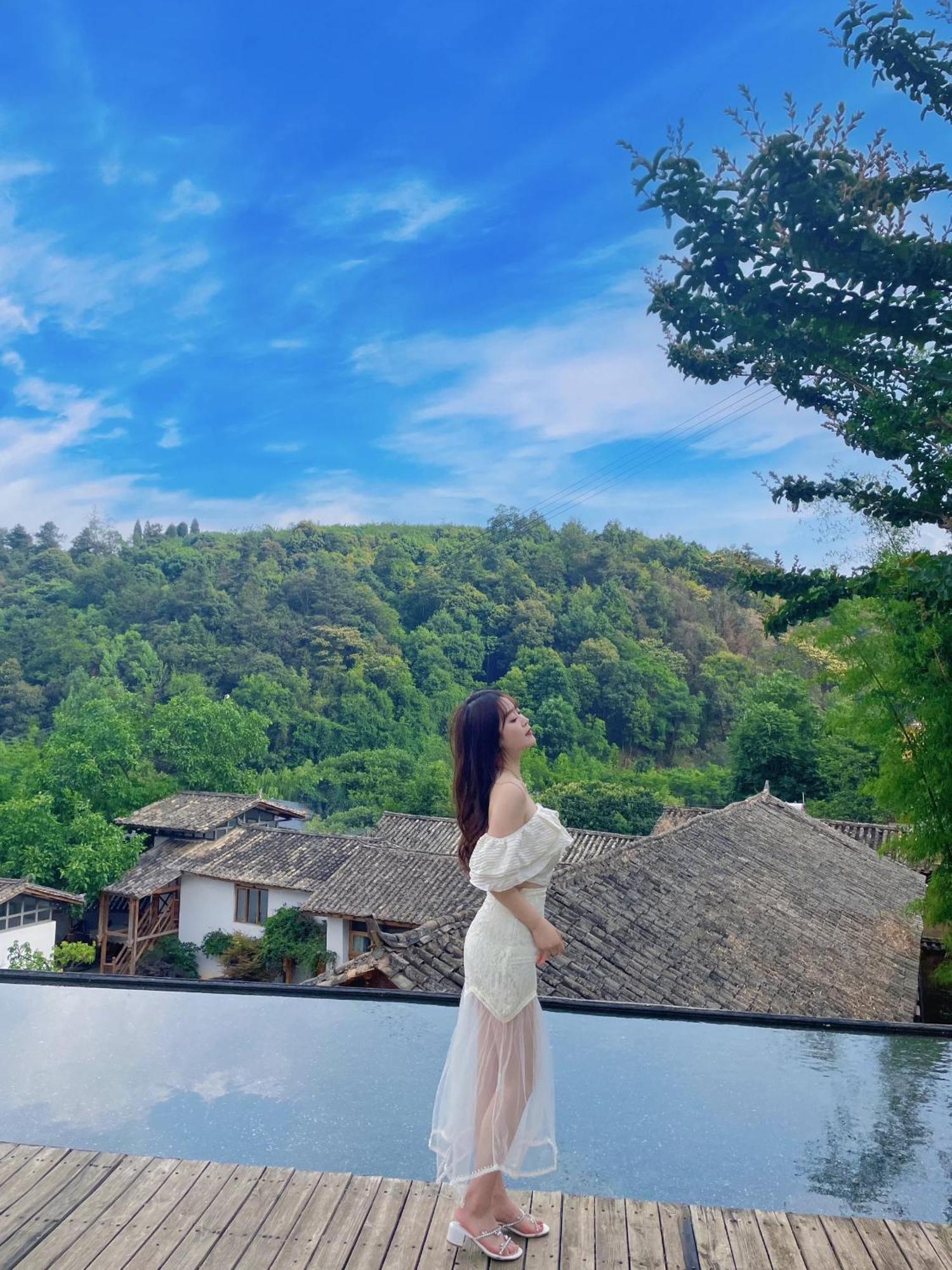 No Flowers Boutique Hostel 昆明 エクステリア 写真